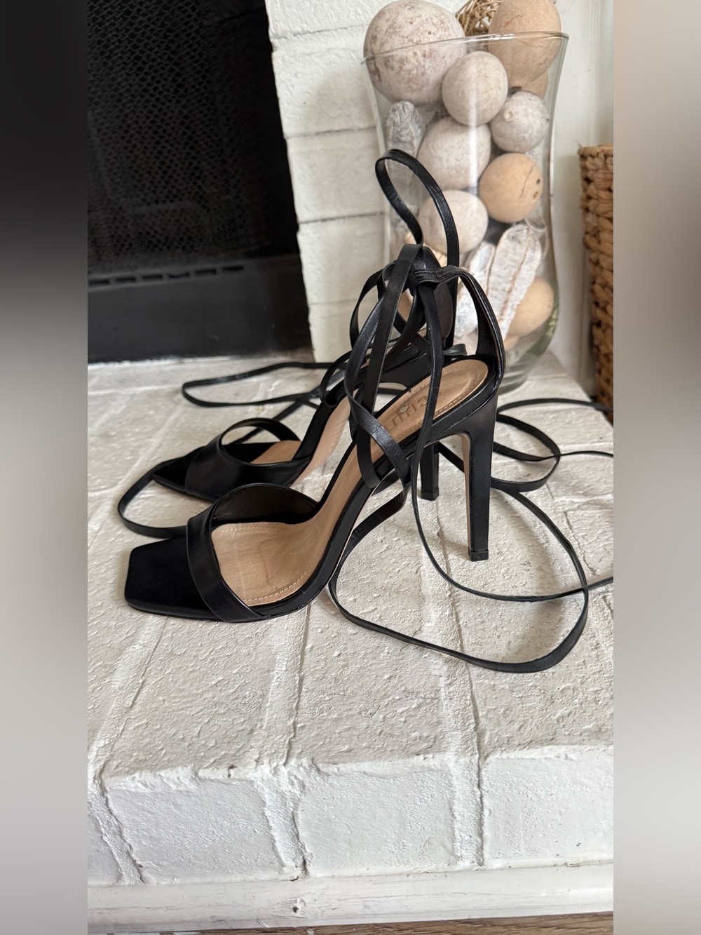 Schutz Bryce Womens Leather Stilettos Strappy Pumps Black Size 8B - Picture 4 of 10